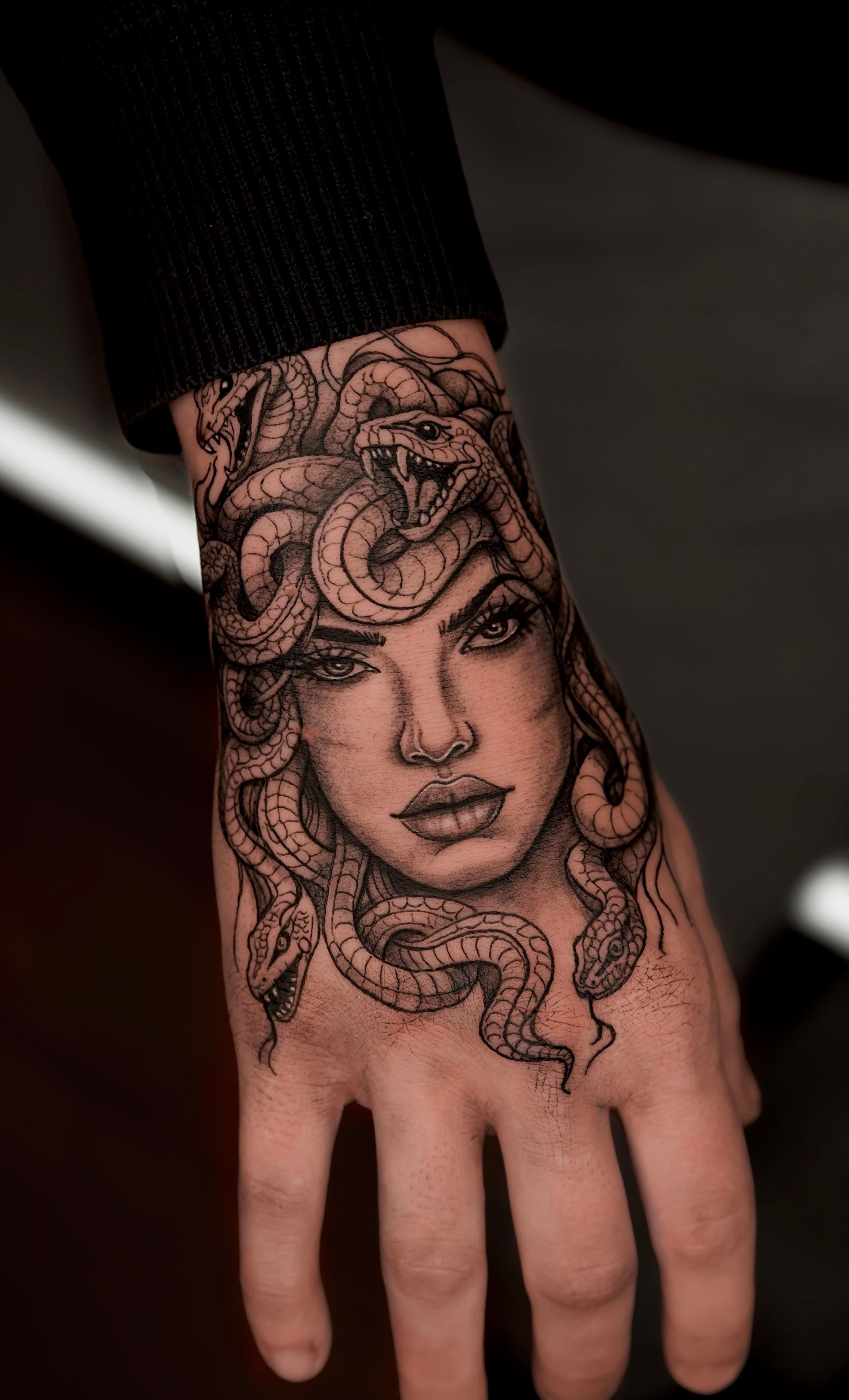 Black and Grey Medusa Hand Piece