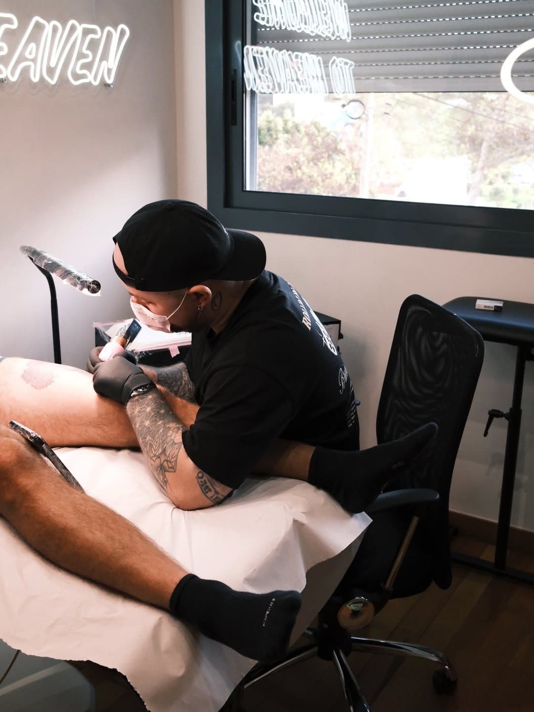 From Paper to Skin - Behind the Scenes 5