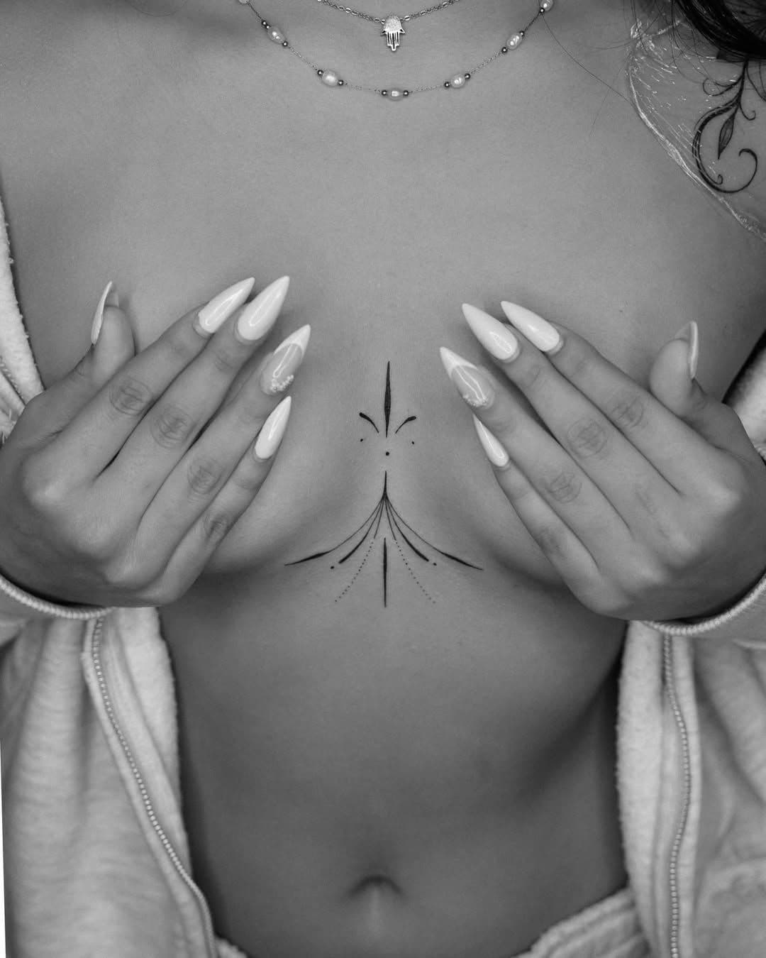 Ornamental Sternum Flow for Luna 1