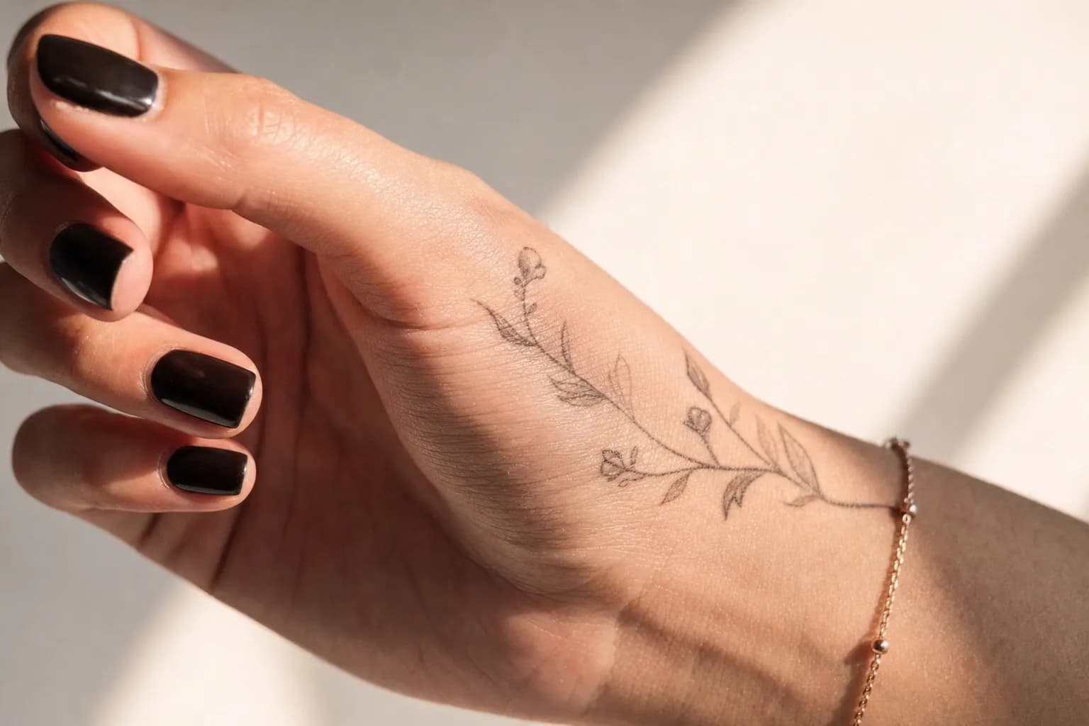 Tattoo Sun Protection: What the Sun Actually Does to Your Ink and How to Stop It — Tattoo Care, Sasha Tattooist Lisbon