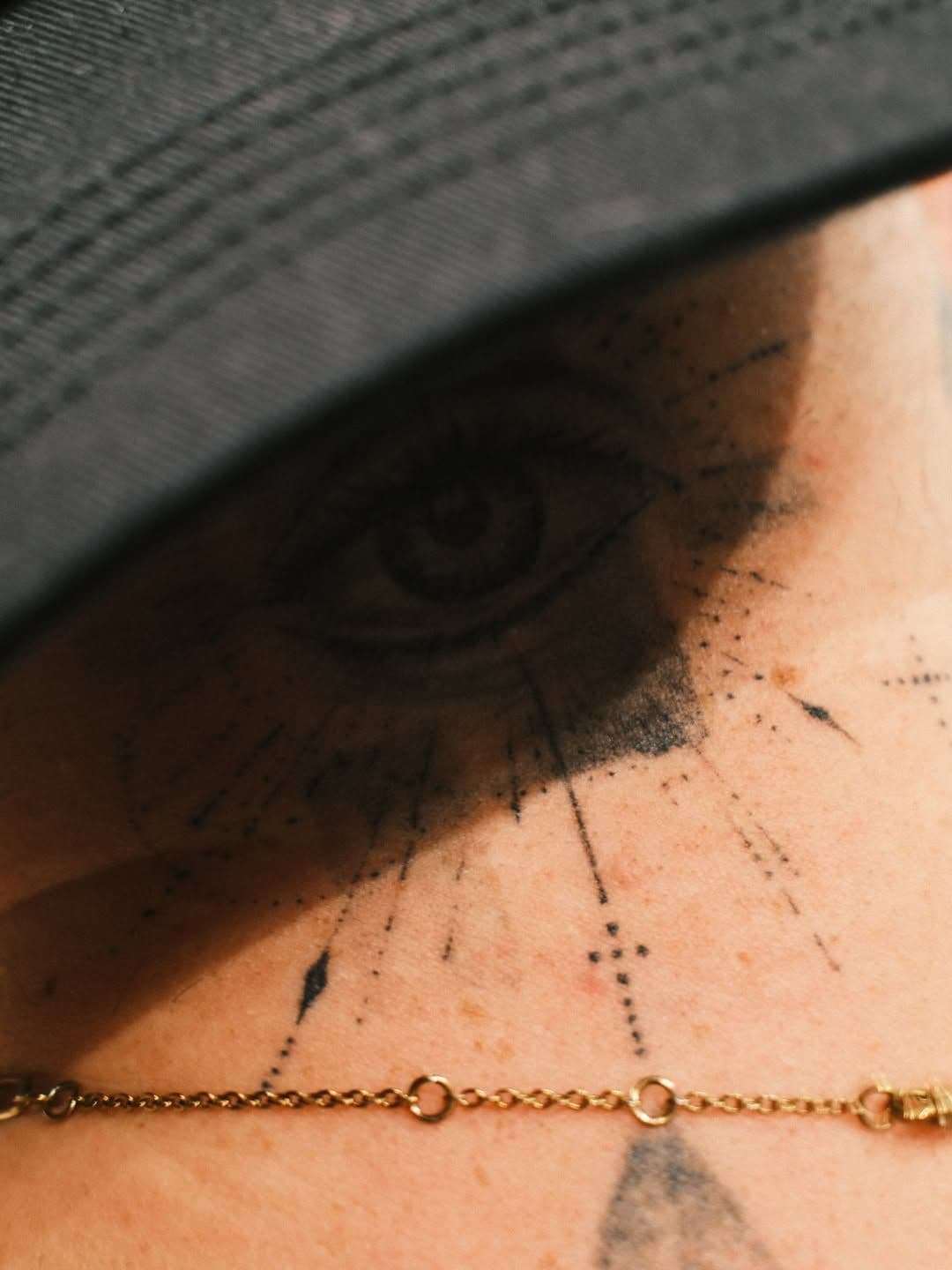 Two Worlds, One Sleeve - Birds, Geometry and Realism in Progress 15